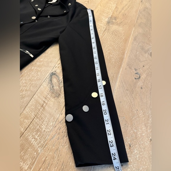 Zelda Black Military Style Tailored Silver Tone Button Blazer Sz 6 - Picture 6 of 7